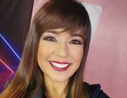 La Tía, Maureen Salguero, escribió cuento sobre mortal virus: la violencia  doméstica