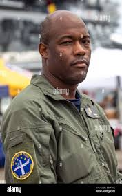 Coast guard petty officer 1st hi-res stock photography and images