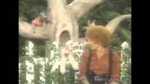 This si the song that never ends, yes it goes on and on my friends. 10hours Lamb Chop Song That Never Ends Youtube
