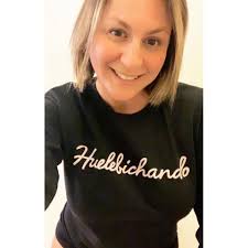 Que tus camisas hablen por ti 🤣. ¿La quieres? www.pamelanoashop.com