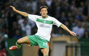 After rejoining werder bremen in 2005, frings went on to become one of germany's best ever while ozil may not stand out as one of the more legendary bremen players, the german's time at werder. Real Madrid Seal Mesut Ozil Transfer From Werder Bremen