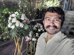 Couple Hip Thrust! I weigh 83kg.