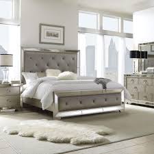 Pulaski Farrah Wood Bed Bedroom Furniture Sets King Size Bedroom Sets Mirrored Bedroom Furniture