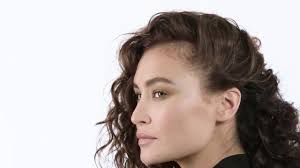 Hairstyles for curly hair are all the rage this season. How To Do The Curly Flick Get The Gloss Youtube