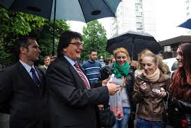 Timișoara ar putea rămâne fără apă caldă și căldură în toiul iernii! Dominic Fritz Merge La Lucru Cu Un Renault Are Alt È™ofer Vasile Paraschiv S A Intors È™ef La PoliÈ›ia LocalÄƒ Tion