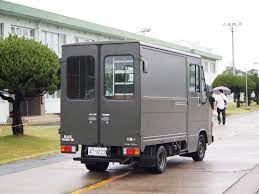 自衛隊車両 クイックデリバリー 100 1t積 観光列車から 日々利用の乗り物まで クイック デリバリー デリボーイ 車両