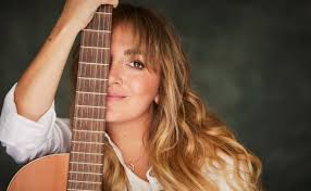 Paula Mattheus crece a pasos agigantados con su concierto en el balcón