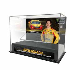 Pioneer plastics 1 24 scale diecast car display case clear base ship. Joey Logano 2018 Monster Energy Nascar Cup Series Champion 1 24 Die Cast Display Case With Sublimated Plate