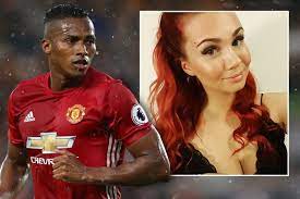 Still married to his wife zoila valencia? Married Manchester United Star Antonio Valencia Sets Up Hotel Tryst With Nurse Hours After Derby Defeat Mirror Online