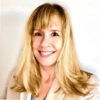 Robyn Kerr's Instagram, Twitter & Facebook