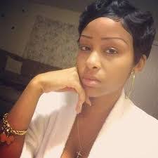 Elise Salter's Instagram, Twitter & Facebook