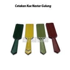 Kemudian, potong adonan giling tadi dengan dimensi 3 kali 4 cm (3×4), taruh isian diatasnya, lalu gulung perlahan dan padatkan agar tidak lepas saat dioven. Harga Cetakan Kue Nastar Gulung Terbaru Mei 2021 Biggo Indonesia