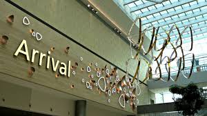 Dan aku acungin jempol buang singapura yang patut kita tiru mengenai masalah kebersihan. Changi Airport Terminal 4 Exclusive Preview Youtube