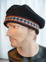 Black Beret With Runic Diamond Trim