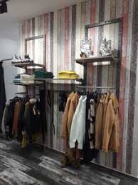 Arkproject vanta anni di esperienza nel campo del retail, scopriamo insieme quali sono le strategie vincenti che portano un arredamento negozi chiavi in mano. Arredamento Attrezzature Per Negozi Gsn Centro Vetrine It