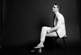 Il y a 8 ans. Thomas Sottong Models Light Spring Fashions For Tenmag Spring Fashion Mens Fashion Photography Model