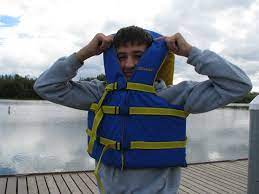This Life Jacket Is Too Big Wearing A Life Jacket Is Important But Also Ensure It Fits This Guy Should Tighten The Life Jacket Boat Safety Life Jacket Guys