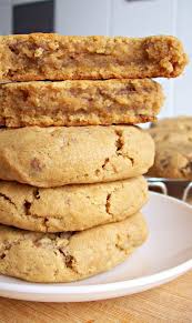 Biscuits Au Beurre De Cacahuete Et Pepites De Chocolat Au Cœur Ultra Fondant Sans œufs Un Ecureuil Dans Ma Cuis Recette Cookies Recette Beurre De Cacahuete