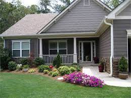 It doesn't necessarily have anything to do with a ranch or farm. 17 Landscaping Ideas For Ranch Style Homes Zacs Garden