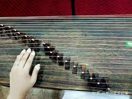 2021年古筝选购攻略：敦煌朱雀龙凤等大牌古筝推荐清单，内含作者4年古筝学习心得，含避坑指南- 知乎