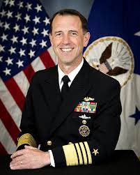 The chief of naval operations (cno) is the professional head of the united states navy. Briefing With Chief Of Naval Operations Admiral John Richardson U S Embassy Consulates In Brazil