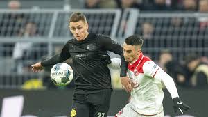 Bvb sondertrikot ehre dem bergbau 2022. Kohle Und Stahl Bvb Mit Sondertrikot Fans Erst Begeistert Dann Wutend Bvb 09