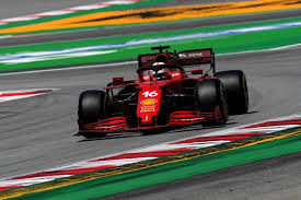 Этап формулы 1 в майами 48. F1 Gp Spagna 2021 Pl1 Bottas Davanti Ferrari 5 E 6 Con Le Medie Live Motorsport