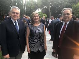 Με σαφές μήνυμα ενότητας και ευθύνης όλων για την υπεράσπιση της πατρίδας από την αικατερίνη σακελλαροπούλου, διεξάγεται η 46η επέτειος της αποκατάστασης της δημοκρατίας. Deite Fwtografies Oi Larisaioi Poy Bre8hkan Sto Proedriko Megaro Sth De3iwsh Gia Thn Apokatastash Ths Dhmokratias Onlarissa Gr Nea Eidhseis Larisa