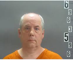 Breaking news. More to follow with this incident soon folks. I'll have a  Mugshot and also PC as well. Former teacher of Carl junction Craig Smith  has been arrested for stalking and