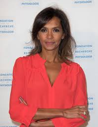 Karine le marchand, l'animatrice de l'émission l'amour est dans le pré et compagne de l'ex footballeur lilian thuram, revient sur l'émission à succès de m6, son enfance et sur sa vie hors des plateaux télé. Karine Le Marchand En Couple Avec Joeystarr L Animatrice Retablit La Verite Elle