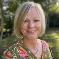 Jackie Barefoot's Instagram, Twitter & Facebook