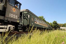 Join Us For The Best Day Trip In Ellsworth Maine Book Your Ten Mile Train Ride With Downeast Scenic In 2020 Scenic Railroad Trips Scenic Train Rides Scenic Railroads
