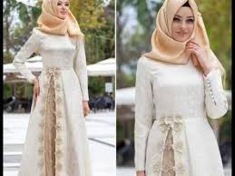 Gaya kartini modern, seperti vest, celana dan dress dengan begitu, kamu akan menjadi kartini masa kini yang memiliki identitasnya sendiri. Gambar Model Gamis Remaja Masa Kini Model Pakaian Islami Model Baju Wanita Model Pakaian