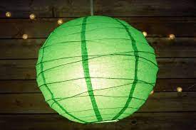 Having A Wedding Reception At Night Might As Well Consider Hanging Paper Lanterns For Your Special Round Paper Lanterns Paper Lanterns Hanging Paper Lanterns