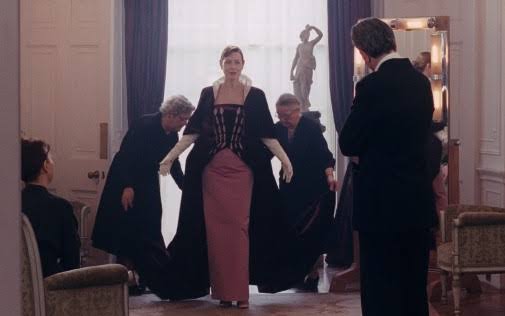 Phantom Thread: When bad fashion is good costume design - Blog - The Film  Experience