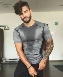 The british singer shared the sad news on facebook and instagram over the weekend. Colombian Singer Maluma Juan Luis Latin Men Spanish Men Latino Men