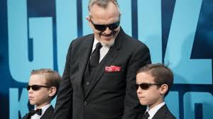 Miguel bosé nació el 3 de abril de 1956 en panamá. Miguel Bose Como La Compleja Disputa Por Los Hijos Del Cantante Refleja Los Retos De Los Nuevos Tipos De Familia Bbc News Mundo