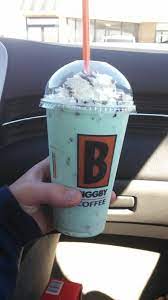 Kinda Obsessed With These Babies Mint Chocolate Frozen From Biggby Biggby Coffee Milkshake Coffee Drinks