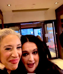 beverley lyons (@bevlyons)