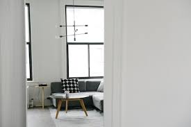 Erste gemeinsame wohnung, wir beide verdienen noch nicht besonders viel. 9 Tipps Furs Zusammenziehen Die Erste Gemeinsame Wohnung Movu