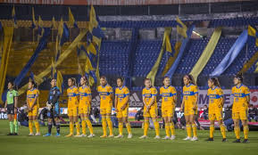 Cuenta oficial de @chivas femenil, las primeras campeonas de la ligamx femenil 🔴⚪️ #volverteaver | english: Tigres Femenil Logra El Campeonato Del Guard1anes 2020 Tras Vencer En Penales A Rayadas Futbol Rf