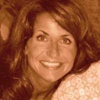 Carrie Dingle's Instagram, Twitter & Facebook