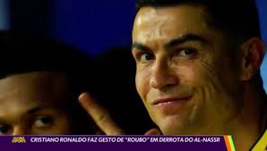 Cristiano Ronaldo se recusa a jogar pelo Al-Nassr por discordância com a gestão do PIF