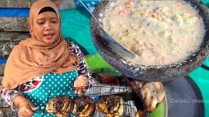 Ikan nila goreng bumbu cobek adalah sajian olahan ikan yang memiliki cita rasa yang lezat dan istimewa. Resep Cobek Ikan Bumbu Santan Youtube