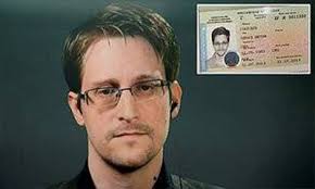 Edward Snowden được cấp chứng minh thư Nga