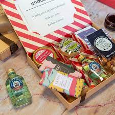For those who just love to eat the finer things in life. Luxury British Food Drink Gift Letter Box Hamper With Plymouth Gin Willie S Chocolate