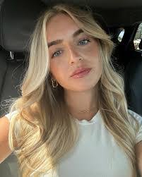 Casey Niles's Instagram, Twitter & Facebook