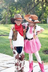 Cowgirl kostüm für kinder braunbeigeblau. 1001 Ideen Fur Halloween Kostum Fur Kind Selber Machen