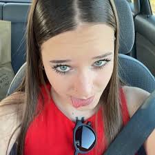 Eva Pelayo (@Evaritmo)