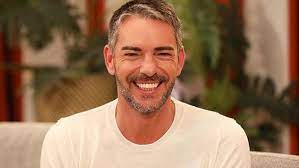 Sou um tipo porreiro i apresentador tv i criador conteúdos digitais i escritor. Claudio Ramos E A Saida Para A Tvi Mudo Agora O Rumo Da Minha Historia E Um Direito Que Tenho Fora De Campo Jornal Record